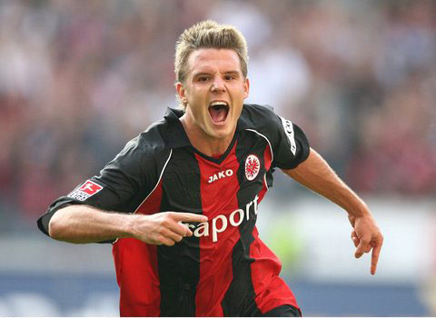 业生涯首个 业生涯首个